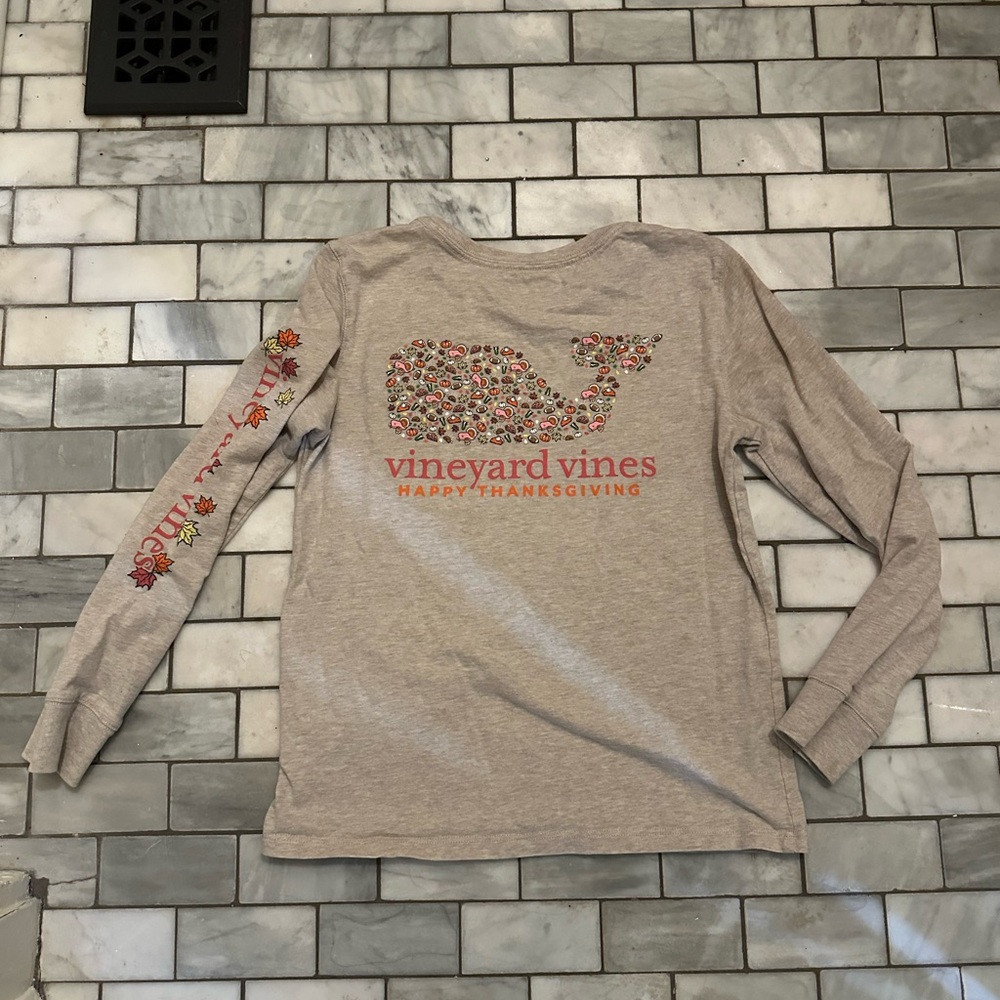 Vineyard Vines tan Thanksgiving Whale Long Sleeve girls Medium 10-12
